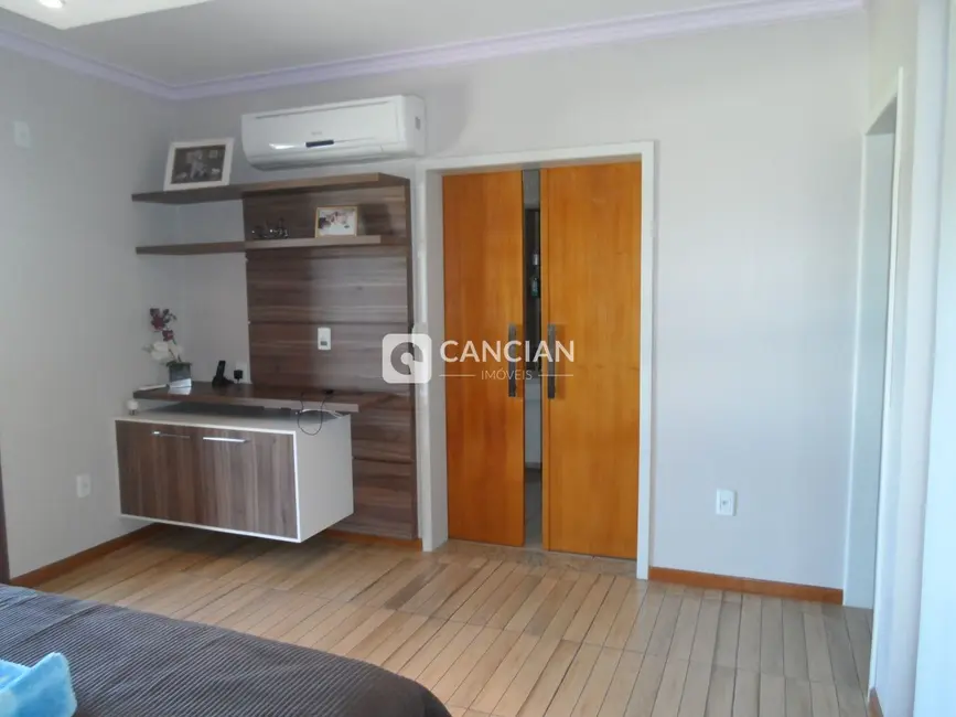 Casa com 6 quartos à venda, 372m2 em Camobi, Santa Maria - RS - imagem 7 Foto 7 de Casa com 6 quartos à venda, 372m2 em Camobi, Santa Maria - RS