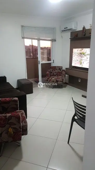 Foto 3 de Apartamento com 3 quartos para alugar, 88m2 em São José, Santa Maria - RS