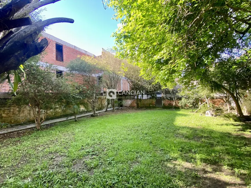 Casa com 5 quartos à venda, 416m2 em Nossa Senhora Medianeira, Santa Maria - RS - imagem 4 Foto 4 de Casa com 5 quartos à venda, 416m2 em Nossa Senhora Medianeira, Santa Maria - RS