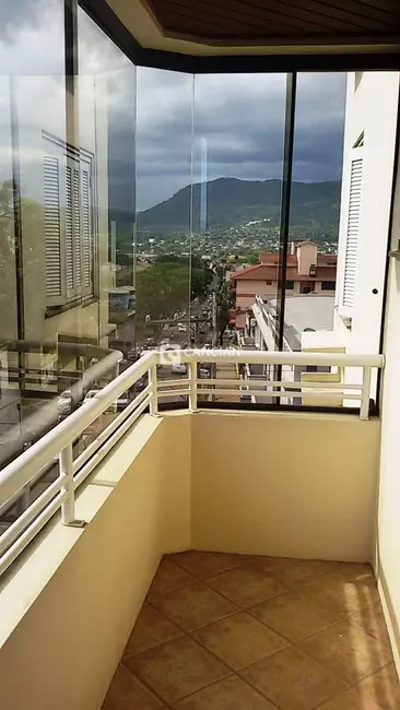 Foto 2 de Apartamento com 3 quartos à venda, 120m2 em Centro, Santa Maria - RS