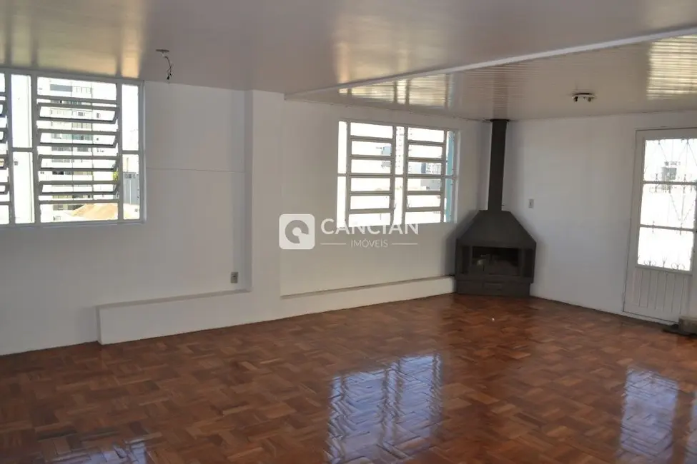 Cobertura com 4 quartos para alugar, 122m2 em Centro, Santa Maria - RS - imagem 4 Foto 4 de Cobertura com 4 quartos para alugar, 122m2 em Centro, Santa Maria - RS