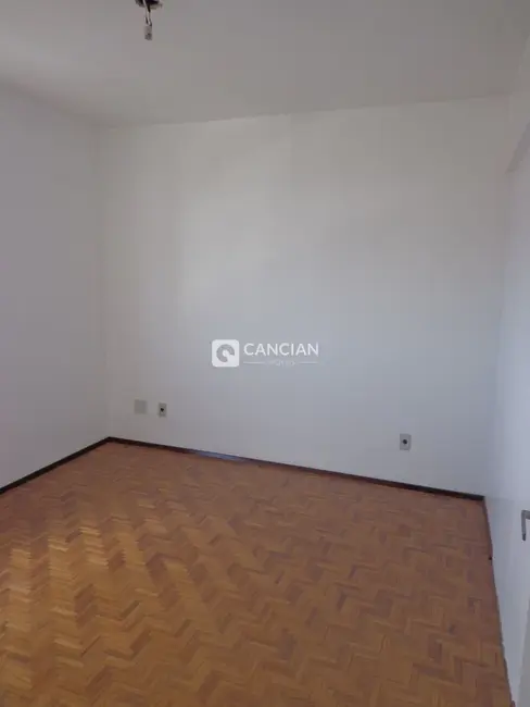 Cobertura com 4 quartos para alugar, 122m2 em Centro, Santa Maria - RS - imagem 9 Foto 9 de Cobertura com 4 quartos para alugar, 122m2 em Centro, Santa Maria - RS