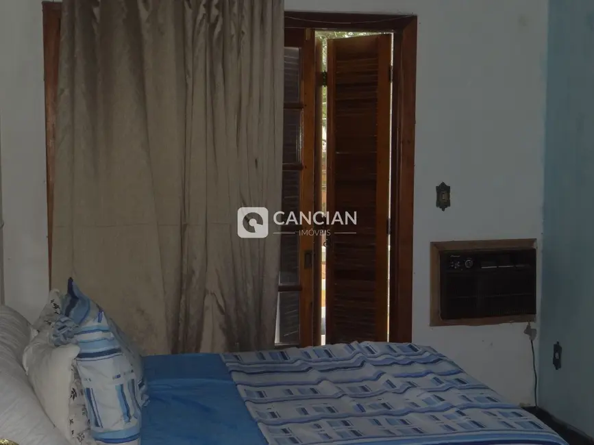 Casa com 4 quartos à venda, 200m2 em Santa Maria - RS - imagem 7 Foto 7 de Casa com 4 quartos à venda, 200m2 em Santa Maria - RS