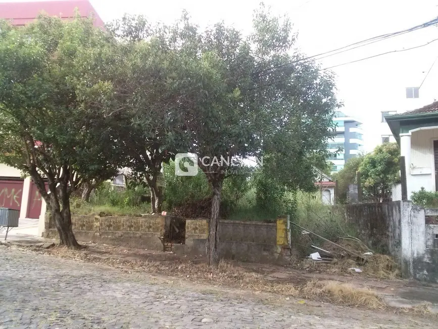 Foto 2 de Terreno / Lote à venda, 612m2 em Menino Jesus, Santa Maria - RS