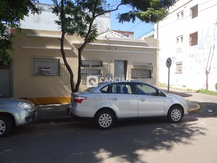 Casa com 3 quartos à venda, 99m2 em Centro, Santa Maria - RS - imagem 2 Foto 2 de Casa com 3 quartos à venda, 99m2 em Centro, Santa Maria - RS