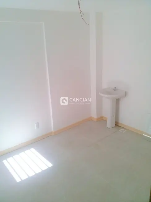 Sala Comercial para alugar, 12m2 em Centro, Santa Maria - RS - imagem 3 Foto 3 de Sala Comercial para alugar, 12m2 em Centro, Santa Maria - RS