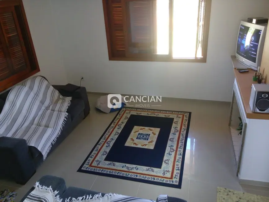 Foto 8 de Sobrado com 5 quartos à venda, 245m2 em Nossa Senhora do Perpétuo Socorro, Santa Maria - RS