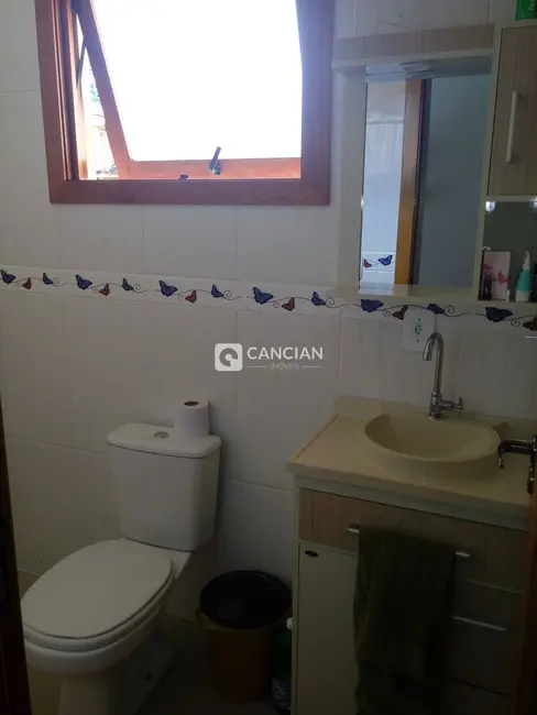 Foto 7 de Sobrado com 5 quartos à venda, 245m2 em Nossa Senhora do Perpétuo Socorro, Santa Maria - RS