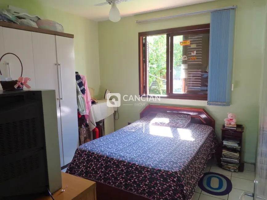 Casa com 3 quartos à venda, 185m2 em Nossa Senhora Medianeira, Santa Maria - RS - imagem 8 Foto 8 de Casa com 3 quartos à venda, 185m2 em Nossa Senhora Medianeira, Santa Maria - RS
