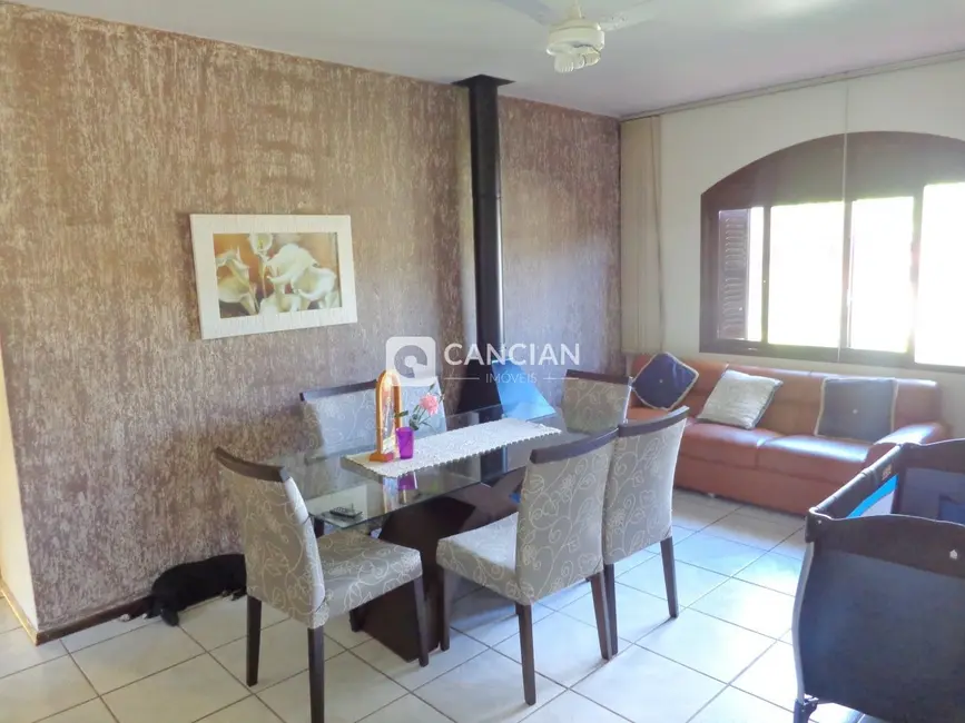 Casa com 3 quartos à venda, 185m2 em Nossa Senhora Medianeira, Santa Maria - RS - imagem 3 Foto 3 de Casa com 3 quartos à venda, 185m2 em Nossa Senhora Medianeira, Santa Maria - RS