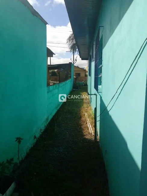 Casa com 3 quartos à venda, 82m2 em São João, Santa Maria - RS - imagem 8 Foto 8 de Casa com 3 quartos à venda, 82m2 em São João, Santa Maria - RS