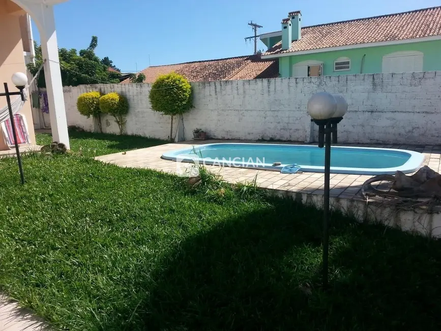 Foto 5 de Sobrado com 3 quartos à venda, 242m2 em Dom Antônio Reis, Santa Maria - RS