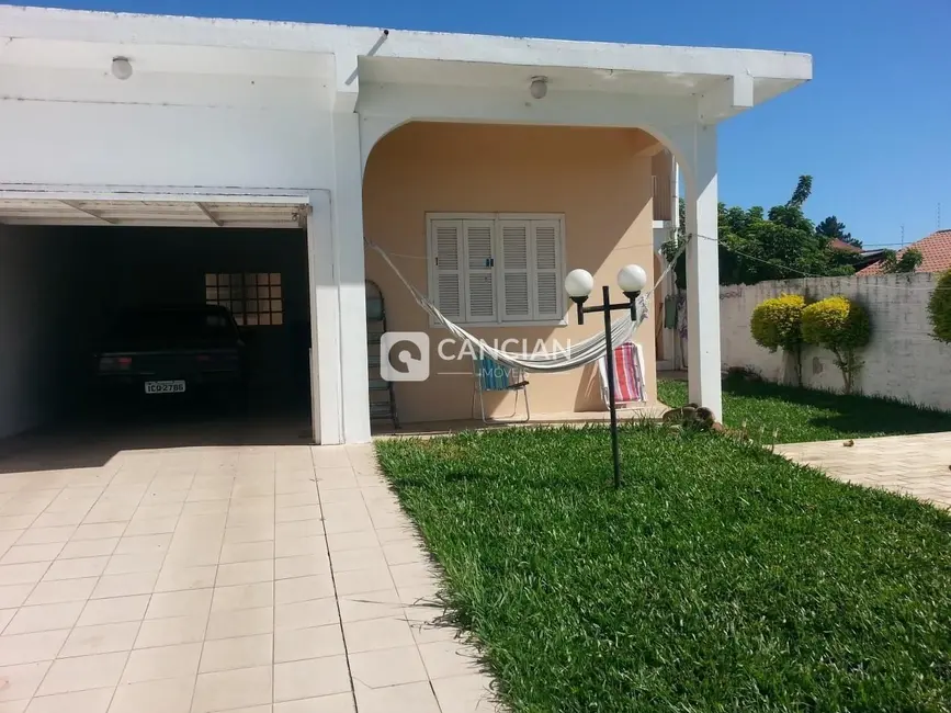 Foto 2 de Sobrado com 3 quartos à venda, 242m2 em Dom Antônio Reis, Santa Maria - RS