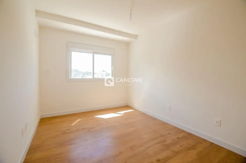 Foto 8 de Apartamento com 3 quartos à venda, 122m2 em Nossa Senhora de Lourdes, Santa Maria - RS