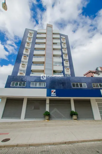 Foto 2 de Apartamento com 3 quartos à venda, 122m2 em Nossa Senhora de Lourdes, Santa Maria - RS