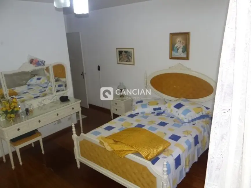 Foto 6 de Apartamento com 3 quartos à venda, 110m2 em Nossa Senhora das Dores, Santa Maria - RS