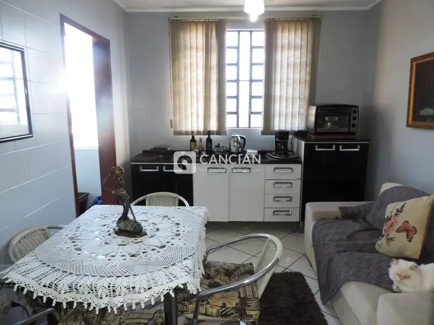 Foto 7 de Cobertura com 4 quartos à venda, 177m2 em Nossa Senhora Medianeira, Santa Maria - RS