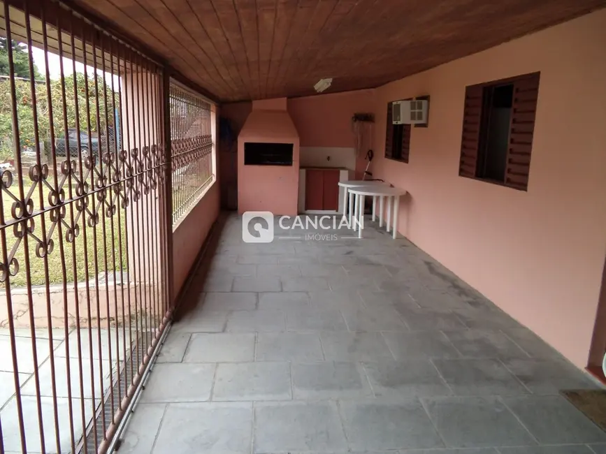 Foto 2 de Casa com 4 quartos à venda, 134m2 em Duque de Caxias, Santa Maria - RS