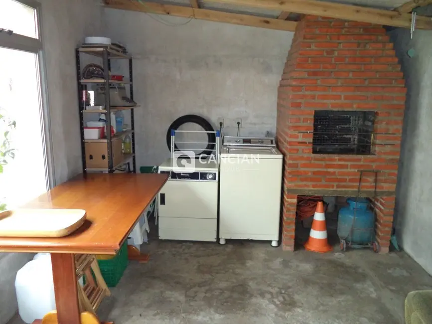 Foto 9 de Casa com 2 quartos à venda, 120m2 em São João, Santa Maria - RS