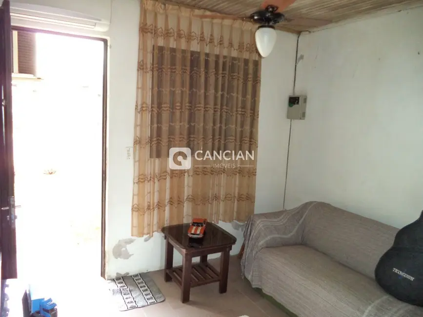 Foto 2 de Casa com 2 quartos à venda, 120m2 em São João, Santa Maria - RS