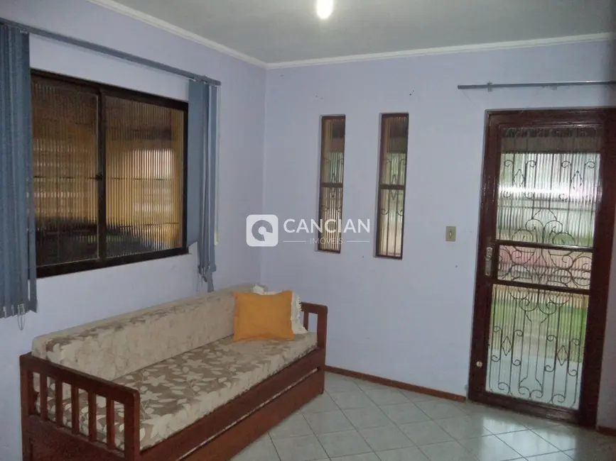 Foto 2 de Casa com 2 quartos à venda, 150m2 em Juscelino Kubitschek, Santa Maria - RS