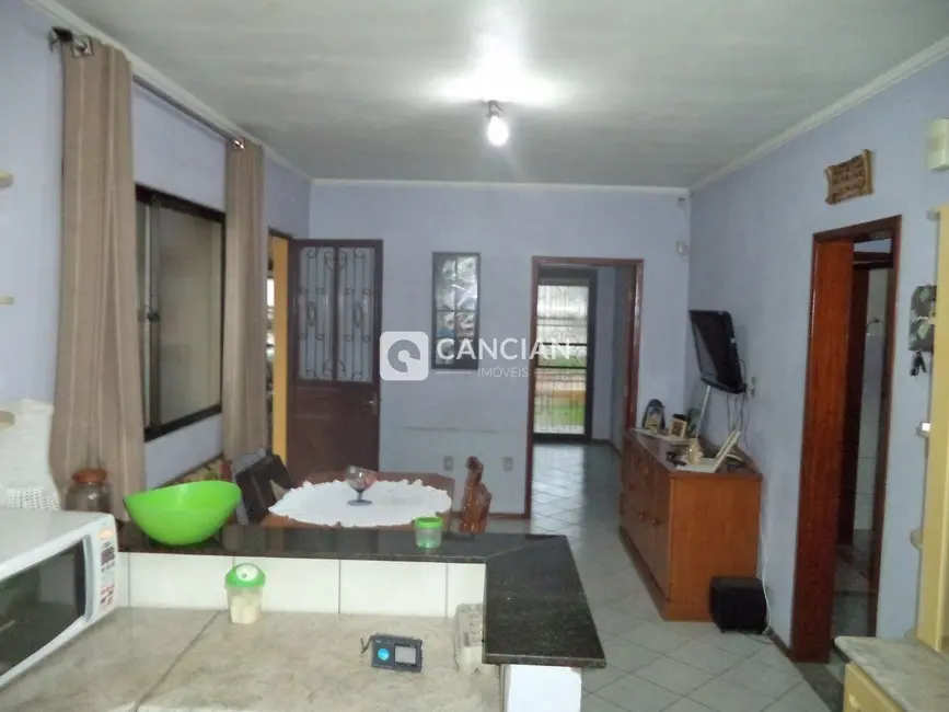 Casa com 2 quartos à venda, 150m2 em Juscelino Kubitschek, Santa Maria - RS - imagem 3 Foto 3 de Casa com 2 quartos à venda, 150m2 em Juscelino Kubitschek, Santa Maria - RS