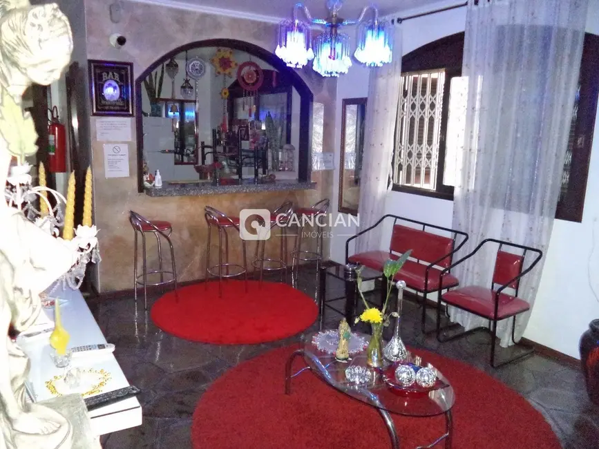 Casa com 7 quartos à venda, 267m2 em Juscelino Kubitschek, Santa Maria - RS - imagem 6 Foto 6 de Casa com 7 quartos à venda, 267m2 em Juscelino Kubitschek, Santa Maria - RS