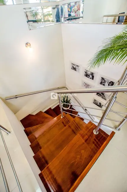 Foto 9 de Cobertura com 3 quartos à venda, 236m2 em Nossa Senhora de Lourdes, Santa Maria - RS