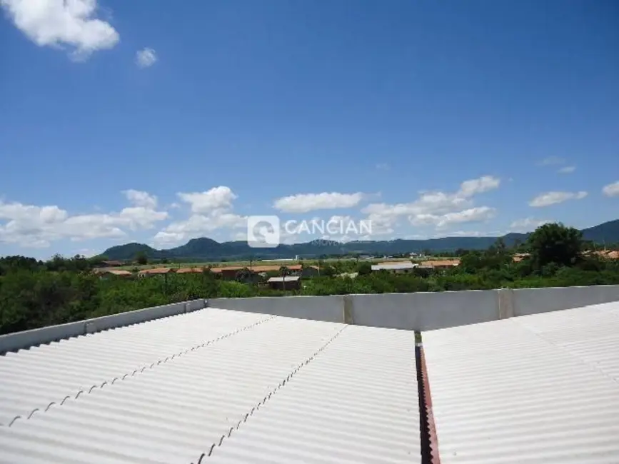 Foto 2 de Casa à venda, 220m2 em Camobi, Santa Maria - RS