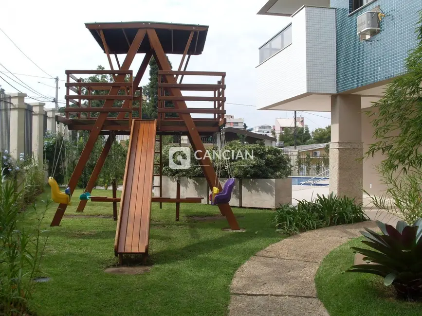 Foto 3 de Apartamento com 3 quartos à venda, 200m2 em Nossa Senhora de Lourdes, Santa Maria - RS