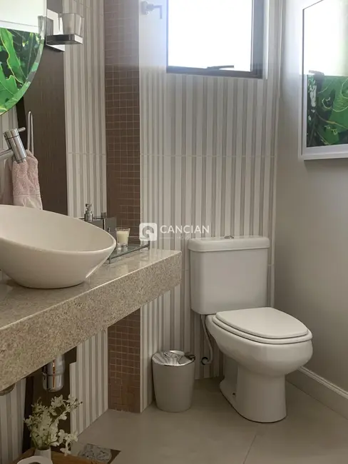 Foto 8 de Apartamento com 3 quartos à venda, 200m2 em Nossa Senhora de Lourdes, Santa Maria - RS