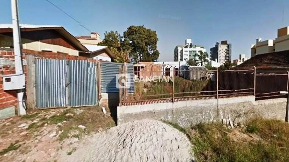 Foto 1 de Terreno / Lote à venda, 760m2 em Santa Maria - RS