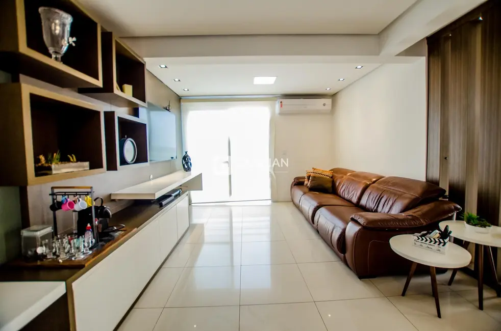 Cobertura com 4 quartos à venda, 366m2 em Nossa Senhora de Fátima, Santa Maria - RS - imagem 3 Foto 3 de Cobertura com 4 quartos à venda, 366m2 em Nossa Senhora de Fátima, Santa Maria - RS