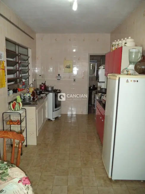 Casa com 2 quartos à venda, 450m2 em Urlândia, Santa Maria - RS - imagem 5 Foto 5 de Casa com 2 quartos à venda, 450m2 em Urlândia, Santa Maria - RS