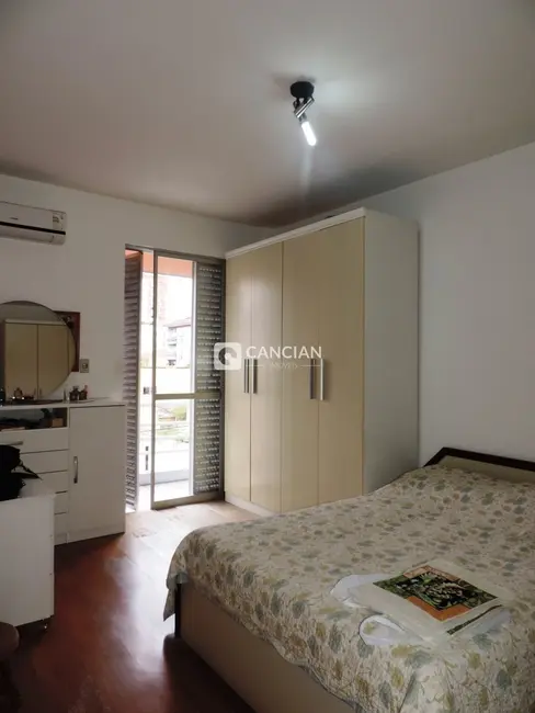 Foto 8 de Apartamento com 3 quartos à venda, 142m2 em Centro, Santa Maria - RS