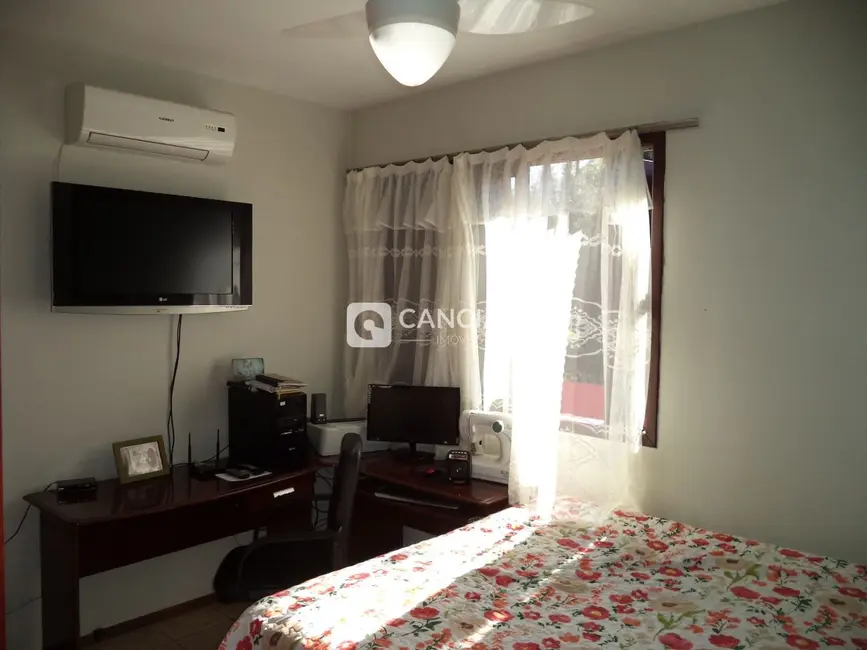 Foto 3 de Apartamento com 2 quartos à venda, 90m2 em Itararé, Santa Maria - RS