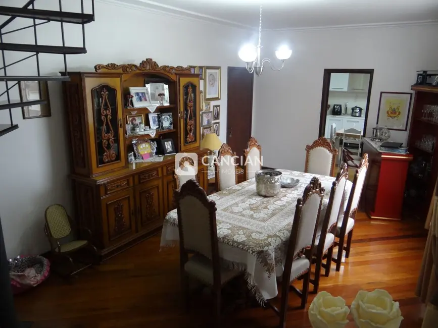 Cobertura com 3 quartos à venda, 190m2 em Nossa Senhora de Fátima, Santa Maria - RS - imagem 3 Foto 3 de Cobertura com 3 quartos à venda, 190m2 em Nossa Senhora de Fátima, Santa Maria - RS