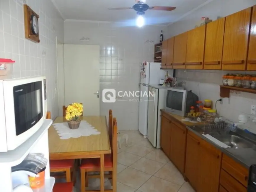 Foto 5 de Apartamento com 3 quartos à venda, 105m2 em Nossa Senhora Medianeira, Santa Maria - RS