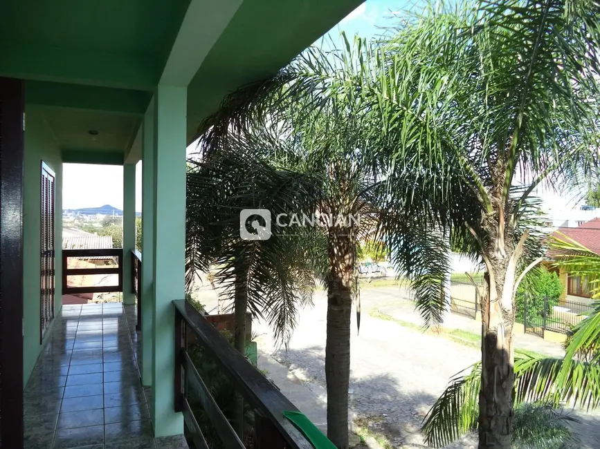 Casa com 3 quartos à venda, 339m2 em Pinheiro Machado, Santa Maria - RS - imagem 7 Foto 7 de Casa com 3 quartos à venda, 339m2 em Pinheiro Machado, Santa Maria - RS