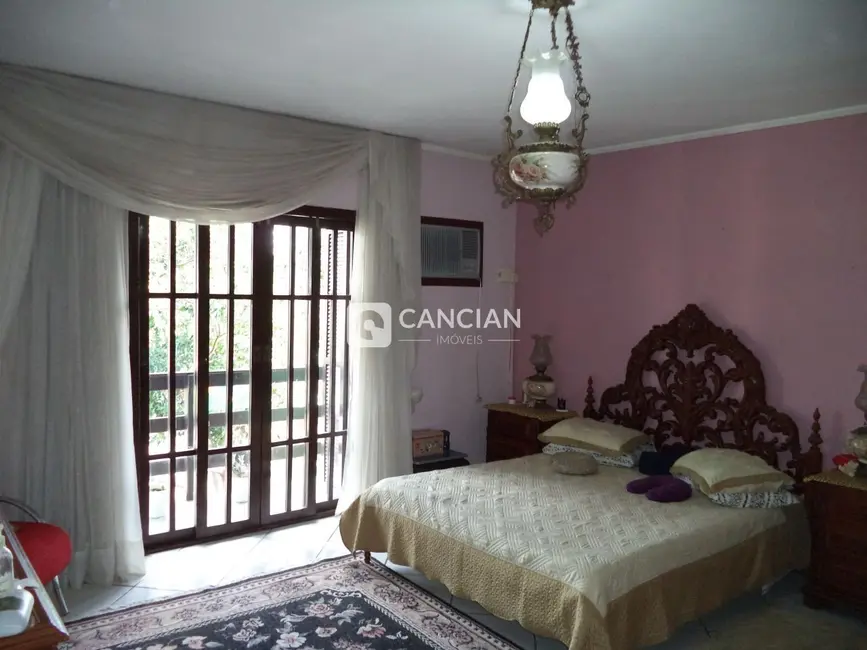 Casa com 3 quartos à venda, 339m2 em Pinheiro Machado, Santa Maria - RS - imagem 4 Foto 4 de Casa com 3 quartos à venda, 339m2 em Pinheiro Machado, Santa Maria - RS