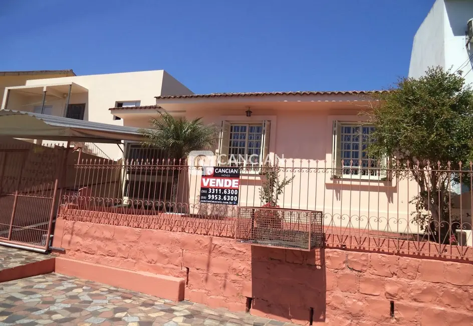 Foto 1 de Casa com 7 quartos à venda, 228m2 em Noal, Santa Maria - RS