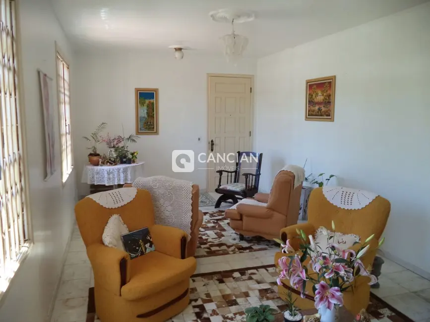 Foto 3 de Casa com 7 quartos à venda, 228m2 em Noal, Santa Maria - RS