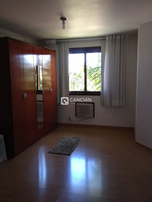 Casa com 4 quartos à venda, 290m2 em Camobi, Santa Maria - RS - imagem 8 Foto 8 de Casa com 4 quartos à venda, 290m2 em Camobi, Santa Maria - RS