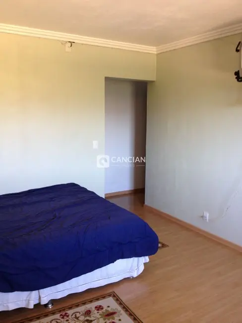Casa com 4 quartos à venda, 290m2 em Camobi, Santa Maria - RS - imagem 7 Foto 7 de Casa com 4 quartos à venda, 290m2 em Camobi, Santa Maria - RS