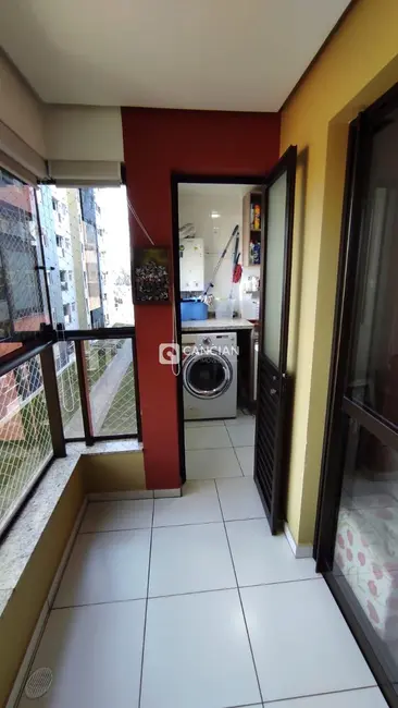 Foto 8 de Apartamento com 3 quartos à venda, 89m2 em Uglione, Santa Maria - RS