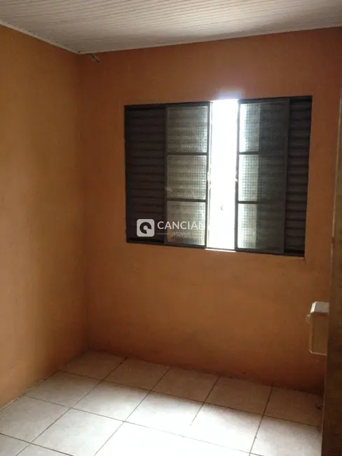 Foto 2 de Casa com 3 quartos à venda, 100m2 em Camobi, Santa Maria - RS