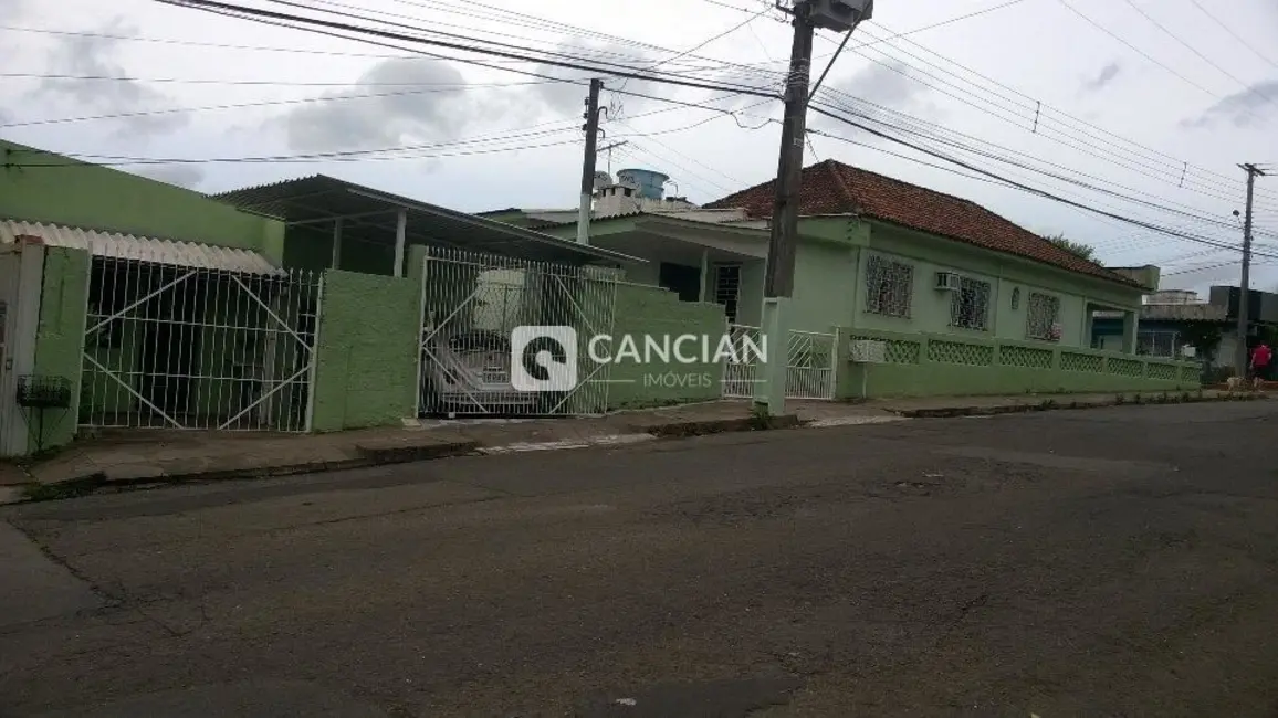 Foto 1 de Casa com 8 quartos à venda, 274m2 em Nossa Senhora das Dores, Santa Maria - RS