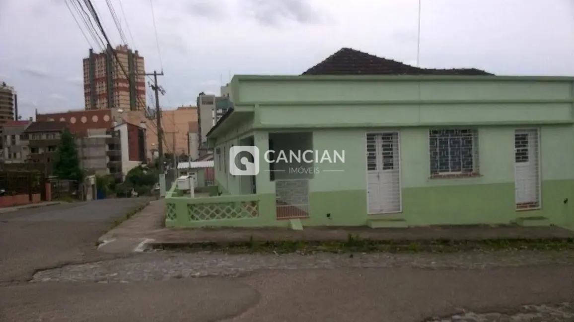 Casa com 8 quartos à venda, 274m2 em Nossa Senhora das Dores, Santa Maria - RS - imagem 3 Foto 3 de Casa com 8 quartos à venda, 274m2 em Nossa Senhora das Dores, Santa Maria - RS