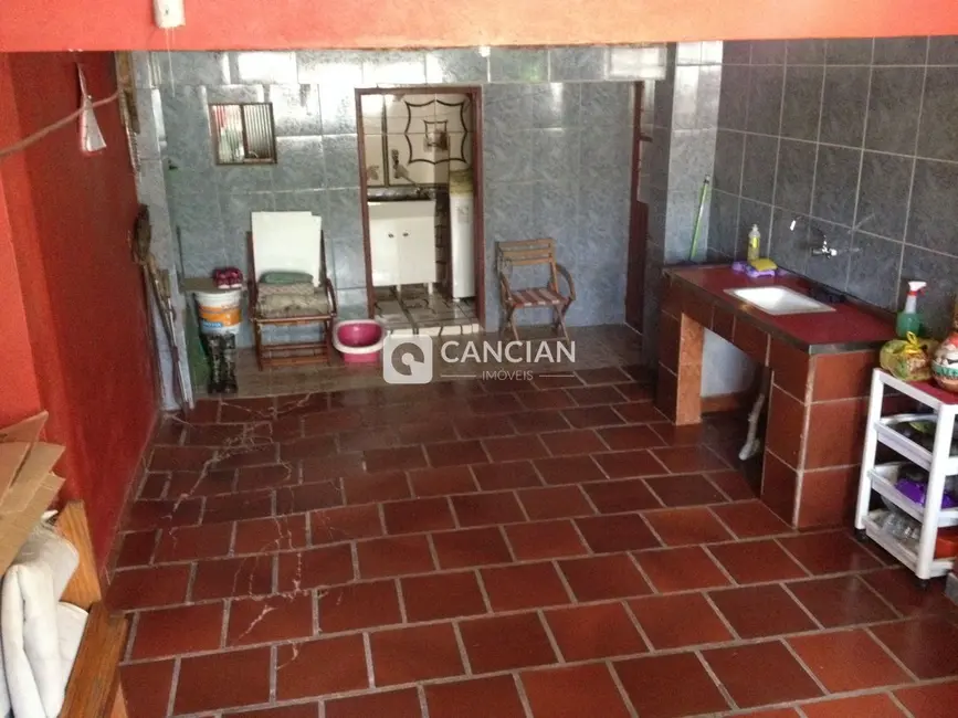 Casa com 3 quartos à venda, 135m2 em São José, Santa Maria - RS - imagem 8 Foto 8 de Casa com 3 quartos à venda, 135m2 em São José, Santa Maria - RS