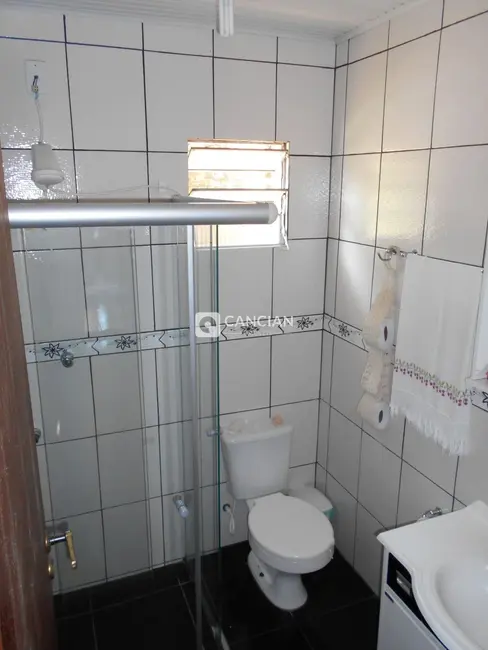 Casa com 3 quartos à venda, 129m2 em Camobi, Santa Maria - RS - imagem 6 Foto 6 de Casa com 3 quartos à venda, 129m2 em Camobi, Santa Maria - RS